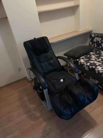 Массажное кресло б/у