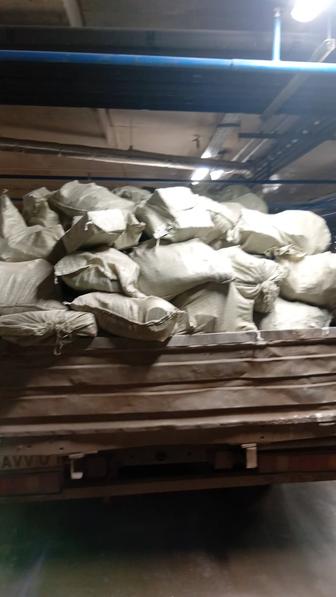 Вывоз всех видов мусора. Вывоз строительный мусора и диван матрас мебел