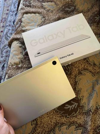 Срочно продам планшет Samsung Galaxy Tab A8 (2023)