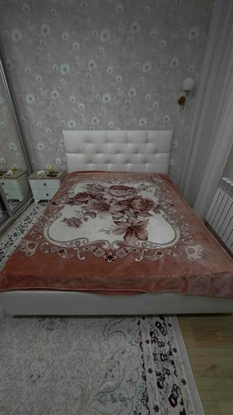 Двухспальная кровать