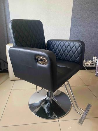 Кресло парикмахерское