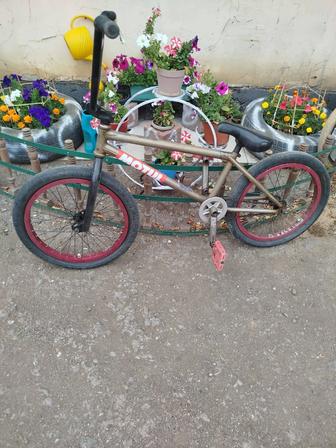 Продам велосипед BMX,бмх