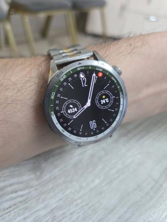 Продам смарт часы. HUAWEI WATCH 5