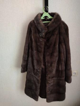 Продам норковую шубу