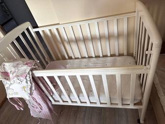 Продам детскую кроватку