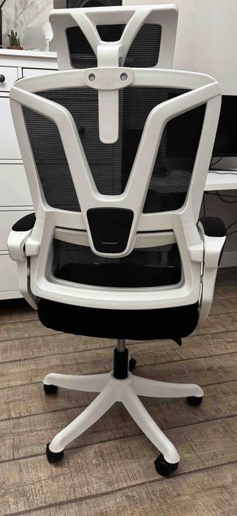 Компьютерное кресло