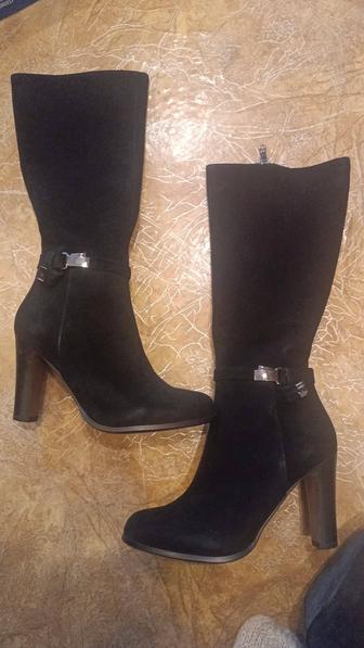 Сапоги женские