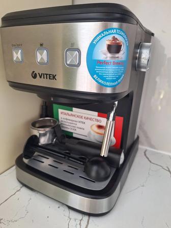 Продам кофеварку от Витек!