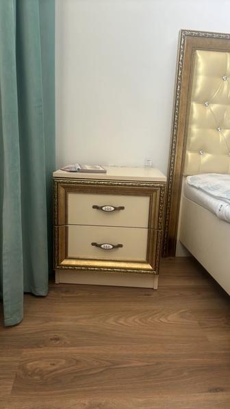 Продам спальный гарнитур