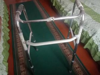 Продам ходунки б/у