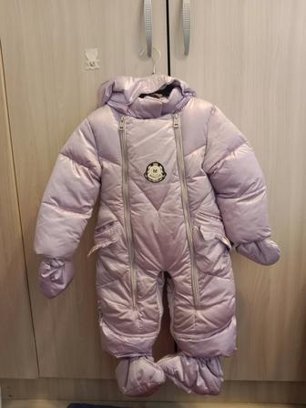 Продам для девочки зимний комбинезон