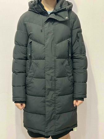 Чистый зимний пуховик