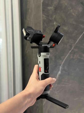 Продам стабилизатор Zhiyun Crane M2S