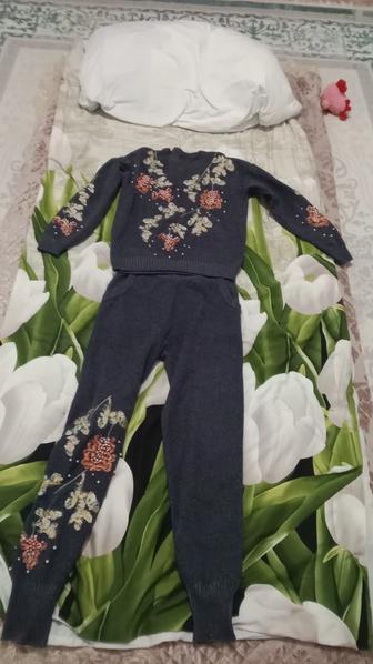 Костюм женский