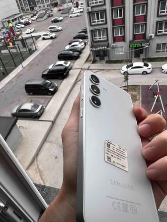 Samsung S24
