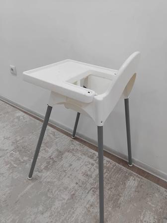 Стол для еды детский