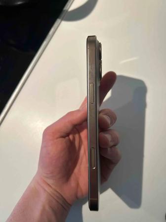 iPhone 16 pro max 256 GB GOLD 99% battery