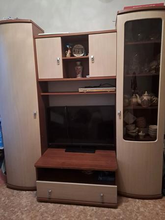 Продам стенку в гостиную