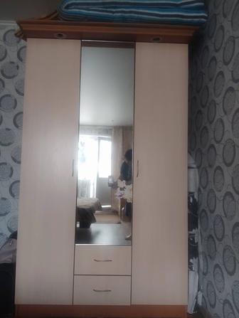 Продам Плательный шкаф