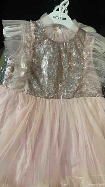 Продам нарядное детское платье