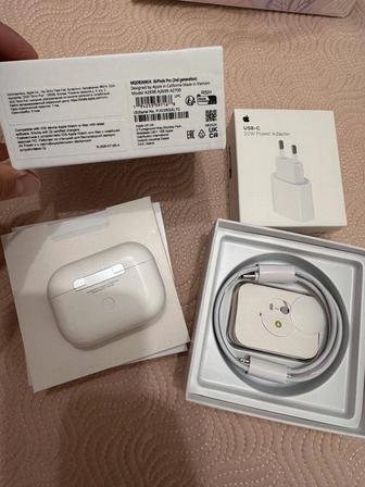 Наушники AirPods pro