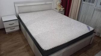 Продам кровать с ортопедическим матрасом