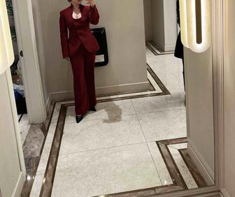 Женский костюм