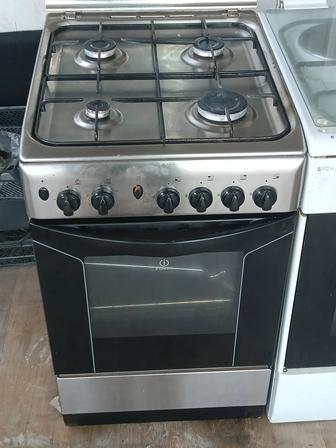 Продам газ плиту