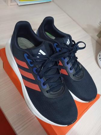 Мужской кроссовки