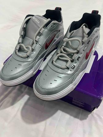 Кроссовки Найк, Nike SB Air Max Ishod Premium Silver Bull размер 44.5