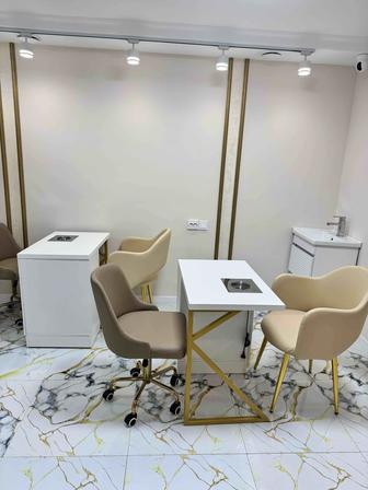 Маникюр Сдам места маникюрный стол