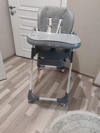 Детский стульчик для кормление
