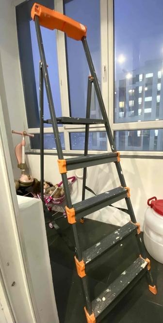 Стремянка Nika 107см 5 ступеней