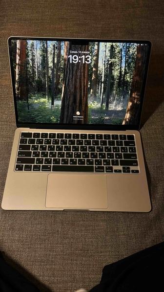 Продам MacBook Air 2022 новый