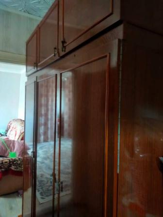 Продам шифоньер