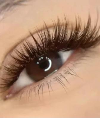 Наращевание ресницы