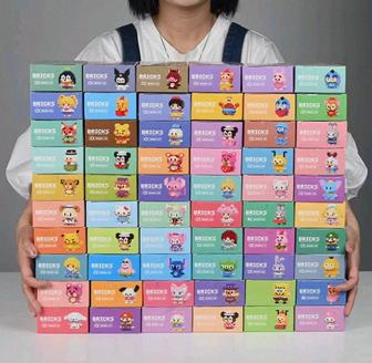 Мини-фигурки BRICKS