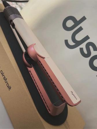 Продам Dyson Airstrait утюжок