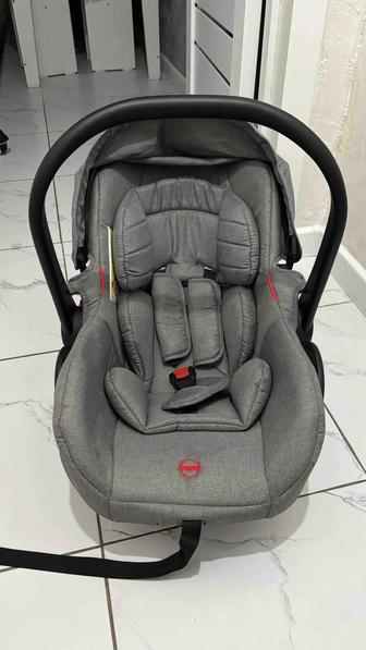 Продам автокресло детский