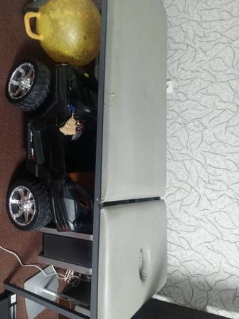 Продается массажная кушетка