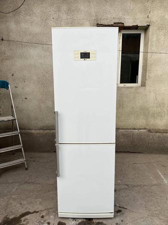 Холодильник продается