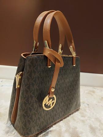Продам сумку Michael Kors