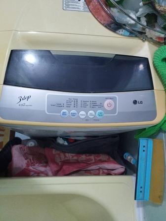 Продам Стиральную машину