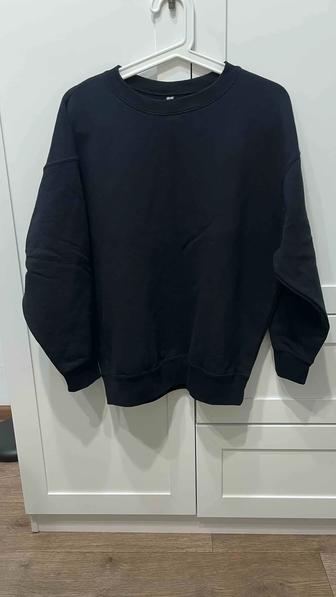Срочно продам костюм Uniqlo