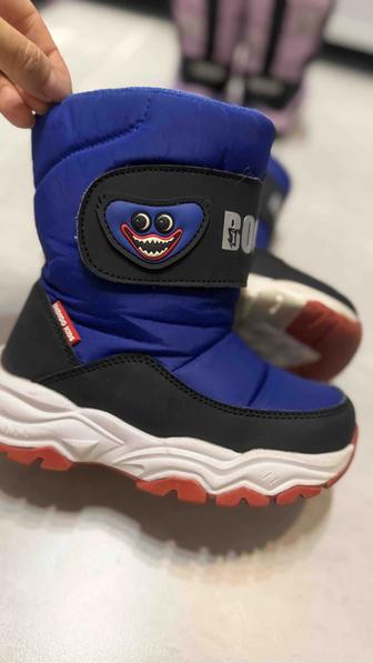 Зимние дутики. Зимние сапоги на мальчика