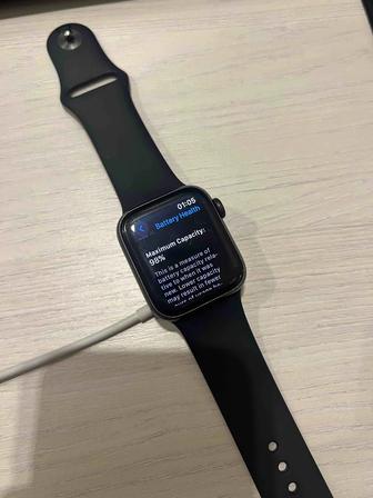 Часы Apple Watch se
