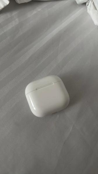 Продам AirPods 4