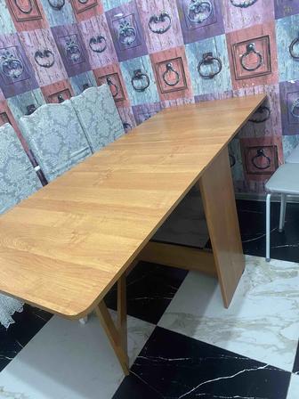 Продам стол книжку