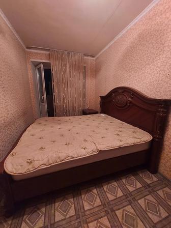 Кровать с тумбами