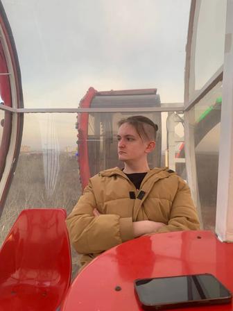 продавец, грузчик
